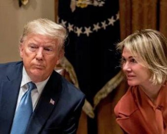 سفیر سابق آمریکا به هتلهای ترامپ سود میرساند