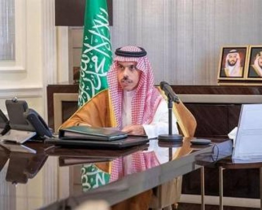 عربستان: مواضع ما مبتنی بر اصل استفاده مسالمتآمیز از انرژی هستهای است