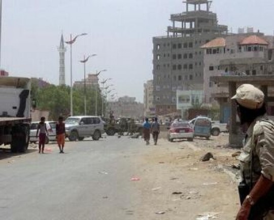 تنش در عدن در پی وقوع درگیری میان نیروهای شورای انتقالی جنوب وابسته به امارات