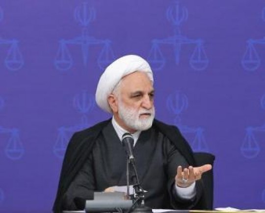 قرارداد تولیدکنندگان با بانکها سختگیرانه است / باید مشکل حل شود