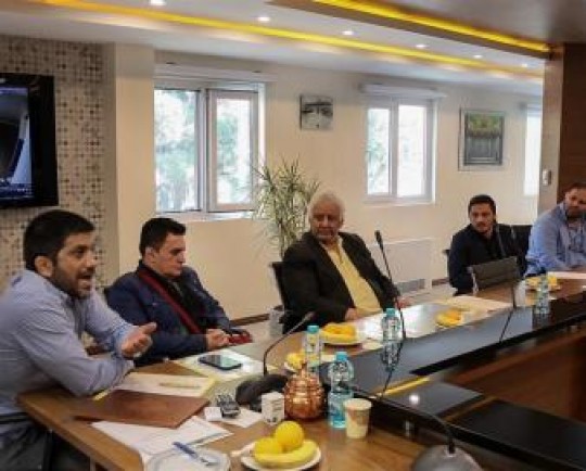 دبیر: آییننامه وزارت ورزش، دست رئیس فدراسیون را برای کار کردن میبندد