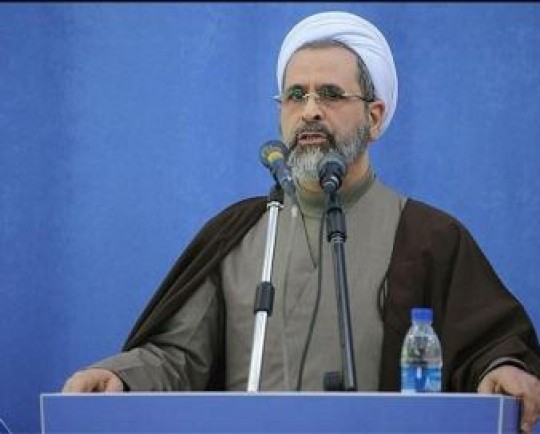 امامجمعه قم: رونق اقتصادی، اشتغال و توجه به محرومین در بودجه سال آینده مورد تأکید باشد