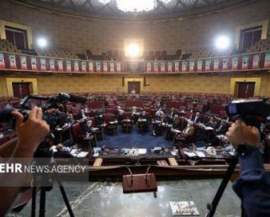 نگاهی به مجمع تشخیص ۳۵ ساله/ «نظارت بر سیاستها» رویکرد دوره نهم