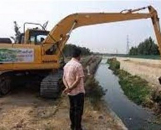 کانال انتقال آب سیمین دشت به گرمسار لایروبی میشود