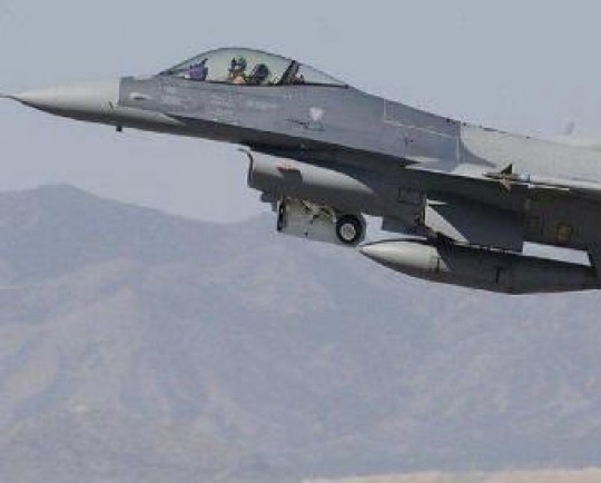 جنگندههای عراقی مواضع داعش را منهدم کردند