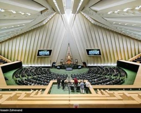 سوال نمایندههای مرودشت و نجفآباد از وزرای صمت و دادگستری