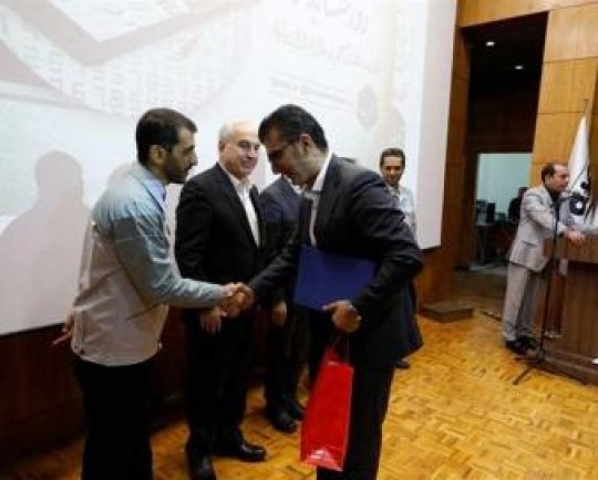 اختصاص موفقترین عملکرد در حوزه مالیاتی گروه فولاد مبارکه به فولاد هرمزگان