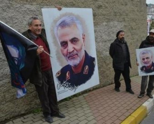 دیدار سفیر ایران با ناشران کتابهای با موضوع مقاومت و سردار سلیمانی در ترکیه