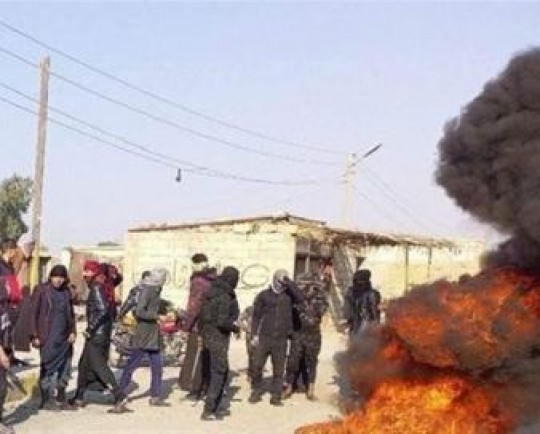 خشم سوریها از اقدامات سرکوبگرانه شبه نظامیان قسد وابسته به آمریکا