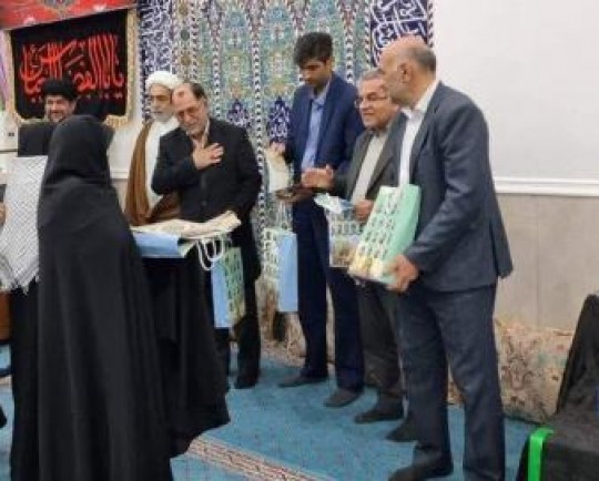 همسران و مادران شهدا در گناوه تجلیل شدند