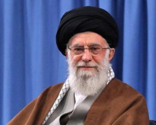 بررسی جایگاه زن در ساختار خانواده با تمرکز بر دیدگاه رهبر انقلاب