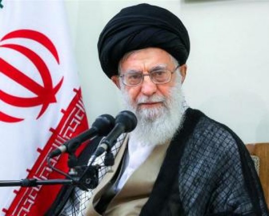 امام خامنهای بر پیکر حسن غفوریفرد اقامه نماز کردند
