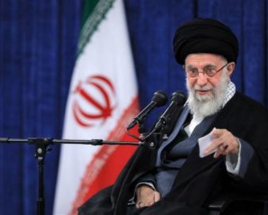 امام خامنهای: افول رژیم صهیونیستی روز به روز بیشتر میشود/ تمرکز باید بر تقویت مبارزین داخل فلسطین باشد