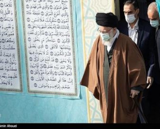 حاشیهنگاری از نماز عید فطر 1402/ حالتی رفت که محراب به فریاد آمد ...