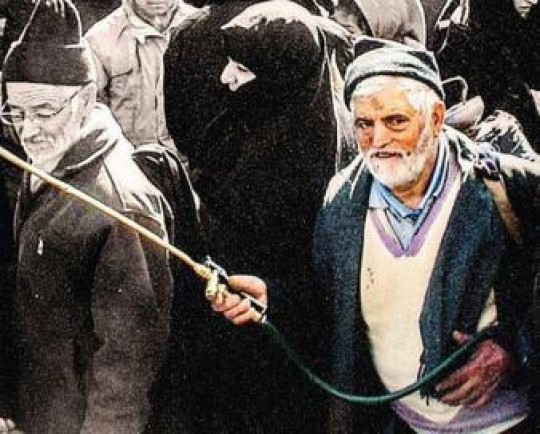 خرج محبت به شیوه «حاج فضلالله»/ پنجاه سال نذر عطر گل یاس