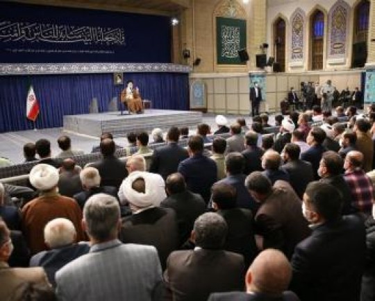 نمایی از دیدار خادمان کوی دلدار با حضرت امام خامنهای